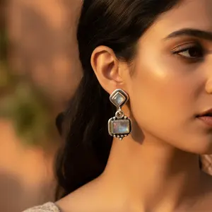 Boucles d'oreilles pendantes en argent 925 avec pierre de lune, design tendance en forme de cœur pour mariage, fête, cadeau, avec perle, diamant, zircon - Product Image 3