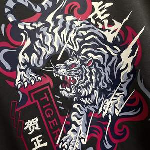 Sudadera con capucha gráfica para hombre de estilo japonés Diseñado Impreso en Canadá Polar Fleece Inside 65% Poliéster 35% Algodón - Product Image 4