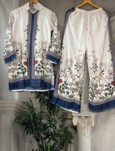 Ensemble Modeste de Luxe en 2 Pièces Imprimé Floral Numérique Unity Luxure, Tissu Crêpe Doux de Luxe, Chemise Longue Élégante & Pantalon Large - Product Image 5