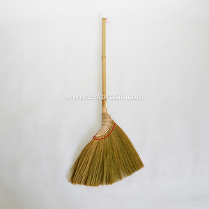 Balai de sorgho naturel d'intérieur écologique fait à la main avec manche en bambou pour les outils de nettoyage ménagers - Product Image 3