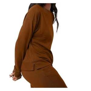 ชุดวอร์มคอกลมผู้หญิงสีตามสั่งขายส่ง ผ้าฝ้าย 100% ระบายอากาศได้ดี เหมาะสำหรับฤดูหนาว ทรงหลวม น้ำหนักปานกลาง ชุดกีฬา - Product Image 4