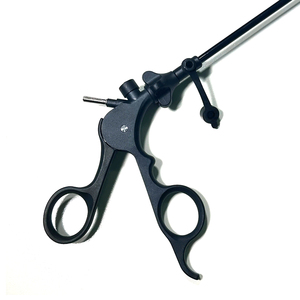 Instrumentos quirúrgicos laparoscópicos Pinza fenestrada para laparoscopia de 5mm Pinza atraumática laparoscópica - Product Image 1