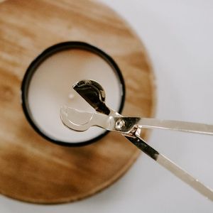 Éteignoir de bougie de la plus haute qualité en acier inoxydable poli accessoire d'extincteur de bougie avec longue poignée - Product Image 1