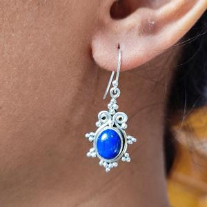 Boucles d'oreilles pendantes en argent sterling 925, faites à la main, avec pierre précieuse ovale naturelle en lapis-lazuli, bijoux raffinés, pierre de naissance de septembre - Product Image 5