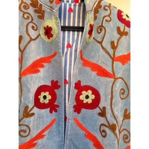 <b>Denim</b> Blue Floral Velvet Embroidered Jacket Customizable Logo Quilted Satin Outerwear for Spring Autumn Short Length Winter <b>Coat</b> - Product Image 2