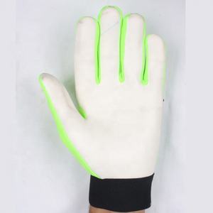 Gants de gardien de but pour hommes Pro VIENNA INDUSTRY WA-003, matériau en latex haute intensité, forte adhérence, antidérapant, respirant - Product Image 2