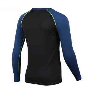 เสื้อแรชการ์ดแขนยาวสำหรับผู้ชายเสื้อแร็ทแบบซับลิเมชันดีไซน์แบบซับลิเมชันออกแบบโลโก้ได้ตามต้องการ - Product Image 5