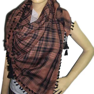 格子设计带流苏和流苏的阿拉法特围巾
