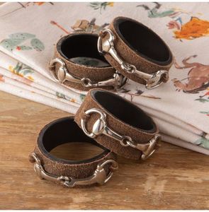 Exquisito Juego de 4 servilleteros de cuero con hebilla Estilo Vintage de lujo con hebilla de metal decorativa para mesa de comedor - Product Image 1