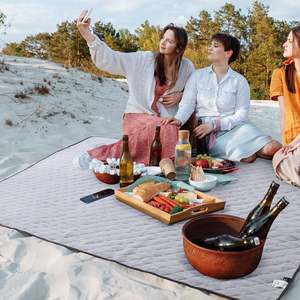 Pile con cappuccio impermeabile da campeggio da 82 "x55" coperta di sopravvivenza all'aperto con funzione antivento - Product Image 1