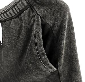 กางเกงขาสั้นผู้ชายเอวกลางผ้าคอตตอนหนานุ่มพรีเมียม ดีไซน์วินเทจฟอกสีแบบแอซิดวอช แห้งเร็ว ระบายอากาศได้ดี รับสกรีนโลโก้ - Product Image 4