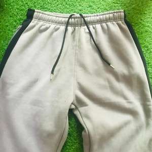 กางเกงวอร์มทรงแบ็กกี้ขนแกะระดับพรีเมียมของผู้ชายกางเกงจ็อกเกอร์ลายพรางทันสมัยสวมใส่สบายเป็นพิเศษใส่สบาย - Product Image 3