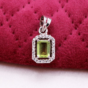 Hecho a mano sólido 925 plata esterlina peridoto natural y Zirconia cúbica piedra preciosa forma radiante colgante joyería hecha a mano para venta al por mayor - Product Image 2