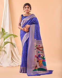 Sari de Seda Suave Banarasi FABZONE, Tejido Pesado Puro con Diseño de Paithani Pallu, para Fiestas y Festivales - Product Image 2
