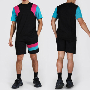 Conjunto de Camiseta y Pantalones Cortos para Hombre, Transpirable, Elástico, Ligero y Cómodo para Entrenamiento en el Gimnasio, Actividades al Aire Libre y Viajes - Product Image 5