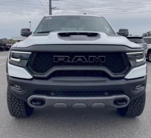 RAM 1500 TRX 2024 d'occasion, conduite à gauche, sièges en cuir, 5 places, phares au xénon, écran tactile, caméra de recul, excellent état - Product Image 3