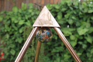 Điêu khắc kim tự tháp bằng đồng năng lượng cao để điều chỉnh <span class=keywords><strong>vastu</strong></span>, trị liệu luân xa và trang trí Zen cho giá xuất khẩu - Product Image 2