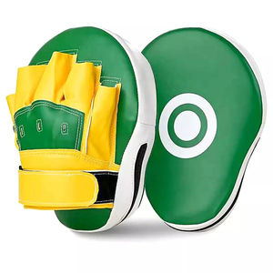 Almohadillas de enfoque de entrenamiento de boxeo MMA de cuero genuino con logotipo personalizado de alta calidad Muay Thai acolchado para perforar tus propios guantes de artes marciales - Product Image 3