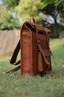 Sac à dos vintage en cuir marron véritable fait à la main pour hommes et femmes pour le trekking et les voyages