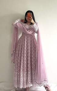 นักออกแบบล่าสุดเทียมเยอร์จีเต้เย็บปักถักร้อยลําดับงานชุด Anarkali โดย Fab Zone - Product Image 3