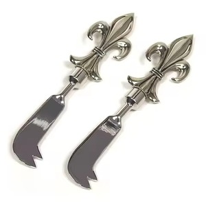 มีดสเปรดเดอร์ชีสทำจากทองเหลืองเงินสุดหรูเครื่องมือทำครัวดีไซน์น่าทึ่ง - Product Image 1