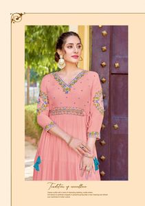 Conjunto de Kurtis antiarrugas de rayón formal para mujer con bordado de algodón medio suave hecho a mano - Product Image 2