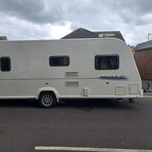 Caravana de Lujo Personalizada con Paneles Solares y Muebles, Remolque de Viaje Todoterreno Tipo Lágrima - Product Image 3