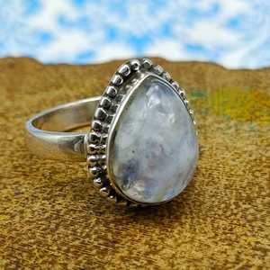 À la mode arc-en-ciel pierre de lune pierres précieuses bagues fines Cabochon forme de poire avec incrustation de diamants pour les mariages - Product Image 2