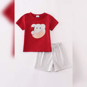   Conjunto de Fútbol de Elefantes, Adorable Atuendo para el Día del Partido con los Colores del Equipo, Diseño de Elefante Adorable, Estilo Casual Elegante, Spandex/Algodón - Product Image 1