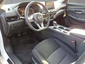 HIGHRUN OCCASION 2025 NIISSANN SEN-TRA SV BERLINE Traction avant - Product Image 2