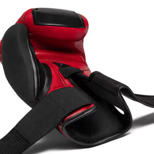 Gants de boxe d'entraînement en cuir léger avec design à doigts complets, évacuation de l'humidité, support de poignet à boucle et crochets - Product Image 4