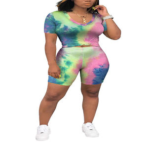 Ensembles courts pour femmes de haute qualité, tenues en 2 pièces, t-shirt à manches courtes et short à blocs de couleur pour femmes en vente - Product Image 5