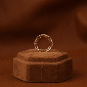 Alliance de mariage unisexe plaquée or 18 ct, diamant de laboratoire à coupe radiante pour l'éternité, diamant de mariée certifié classique sans conflit - Product Image 2