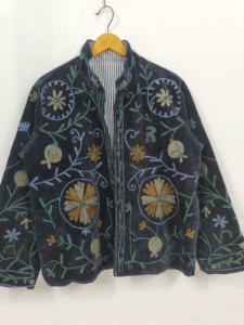 Blouson Bomber en Velours Uni, Broderie Main, Style Vintage Bohème Floral Ethnique Ouzbek, Écologique, Réversible, Hiver - Product Image 2