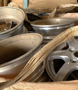 Finesse Grados Calidad superlativa Productos metálicos Fajas Macetas Latas Rueda de aluminio Chatarra - Product Image 3