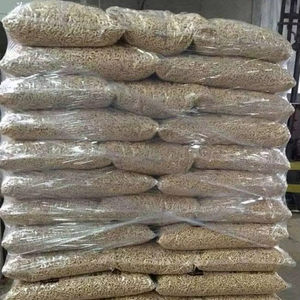 Granulés de bois de qualité supérieure disponibles EN Plus-A1 6mm/8mm granulés de bois de sapin, pin, hêtre granulés de bois de pin en gros à un prix raisonnable - Product Image 1