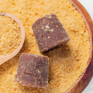 100% แป้ง Jaggery จากธรรมชาติบริสุทธิ์จากอินเดีย-สารให้ความหวานที่ไม่ใช่สารเคมีแบบดั้งเดิม | jaggery สีขาวและสีน้ำตาลคุณภาพพรีเมี่ยม - Product Image 1