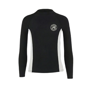 Camiseta de compresión (Rash Guard) para mujer con estampado completo y mangas largas, diseño de sublimación personalizado, logotipo transpirable, venta al por mayor, personalizable. - Product Image 1
