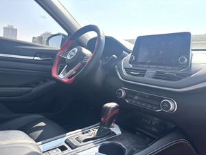 Auto Usado 2019, Sedán Chino con Volante a la Izquierda, Transmisión Automática, Asientos de Cuero, Cámara Trasera, Llantas R17, Teana V, Emisión - Product Image 6