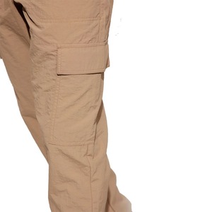 Venta al por mayor 2024 llegada de los hombres transpirables de color beige de material de nailon de corte recto pantalones cargo lisos con cintura elástica para la venta - Product Image 5