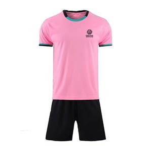 ชุดฟุตบอลคุณภาพสูง ผลิตจากโรงงาน ผ้าโพลีเอสเตอร์ 100% ระบายอากาศได้ดี  รับสกรีนโลโก้  ขนาดสั่งทำได้  ดีไซน์ใหม่ปี 2026 สำหรับผู้ชาย - Product Image 1