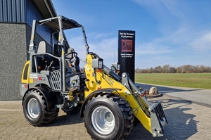 รถตักล้อยางขนาดเล็ก Wacker Neuson WL25 สีเหลือง เครื่องยนต์ดีเซล 3 ตัน พร้อมบุ้งกี๋หน้า สำหรับงานก่อสร้าง ฟาร์ม และขนย้ายวัสดุ - Product Image 5