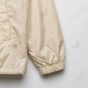 Chaqueta Varsity Retro con Parche de Chenilla con Logotipo Personalizado, Chaqueta Cortavientos con Botones a Presión, Ropa Urbana Impermeable de Nailon al por Mayor - Product Image 6