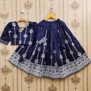 Ensemble Lehenga Choli pour enfants Shoryam Fashion, bleu marine brodé, longueur au sol |   Vêtements ethniques pour filles en gros pour Diwali et mariage - Product Image 1