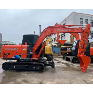 Vente flash : Excavatrice sur chenilles Hitachi ZX60 modèle 2022, multi-usages, hydraulique, poids opérationnel de 6 tonnes, moteur japonais Yanmar, boîte de vitesses - Product Image 4
