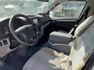 Fourgonnette électrique d'occasion 4 places, diesel, automatique, conduite à gauche, sièges en cuir, R17, à vendre en gros, haute qualité, prix bas - Product Image 5