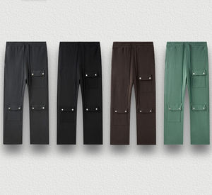Pantalones de gran tamaño de color sólido con logotipo personalizado, pantalones de chándal con decoración de múltiples bolsillos de estilo hip hop de lana con pantalones con cordón para hombres - Product Image 1