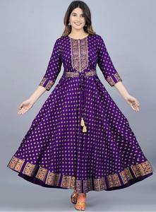 Robe traditionnelle en rayonne Anarkali pour femmes avec imprimé en feuille Nouveau design Ethnic Office Wear Kurti - Product Image 2