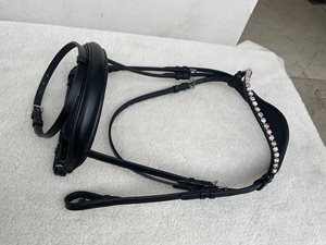 Brida de Cuero Premium para Caballo con Diadema de Cristal Rosa, Diseño Acolchado Cómodo, Accesorios Duraderos para Equipo Ecuestre - Product Image 2