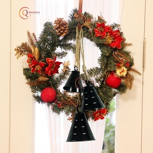 Accrocheur fait à la main cloches suspendues de noël couleur noire brillante en qualité supérieure cloches décoratives en métal pour jardin décor à la maison - Product Image 3